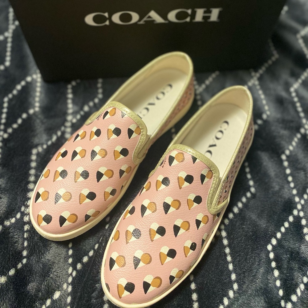 Women COACH C117 Slip On Hearts Sneakers in Blush FG2113 Size 8.5 NIB